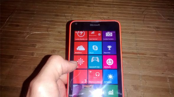 Microsoft Lumia 640 interior