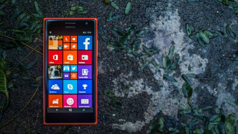 Nokia Lumia 735 Principal